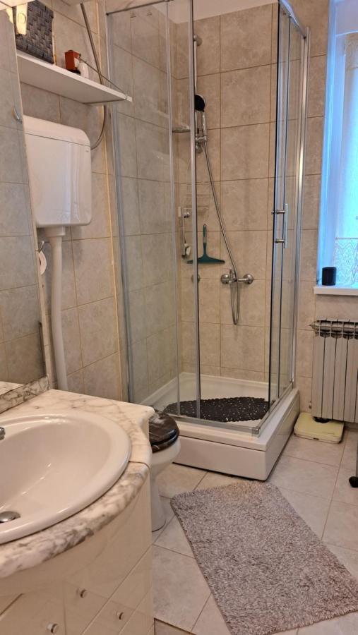 Apartman Jaki Zagabria Esterno foto