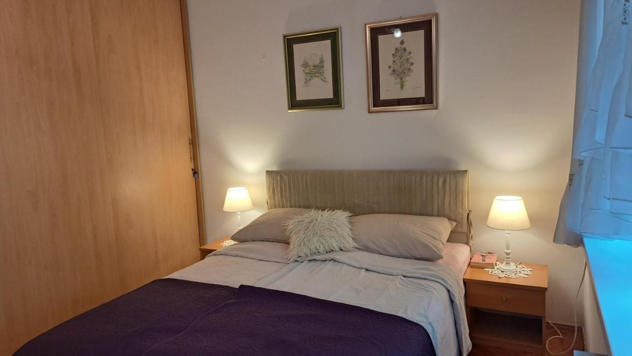 Apartman Jaki Zagabria Esterno foto
